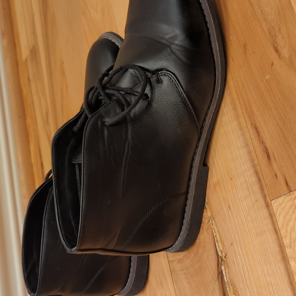 London Fog Black Leather "Desert" Boots
